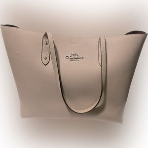 Coach large tote